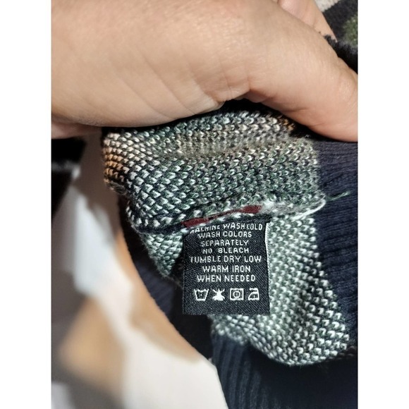 English Laundry knit sweater camouflage  youth 10/12 Medium - Picture 5 of 6